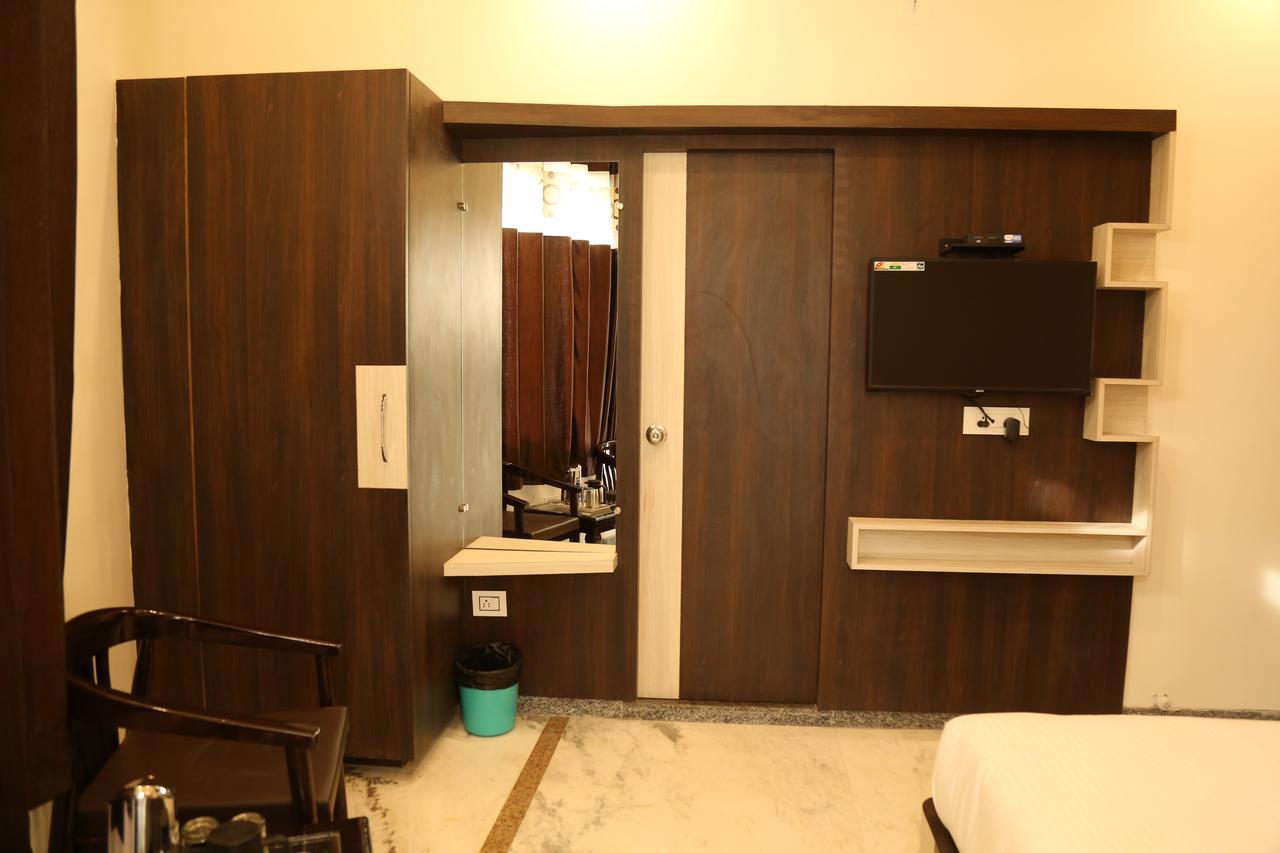 Hotel Delight Udaipur Exterior photo